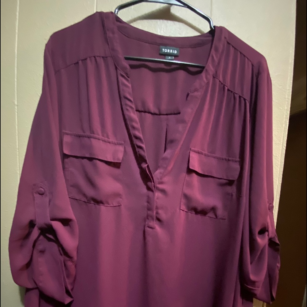 Torrid half sleeve pullover blouse